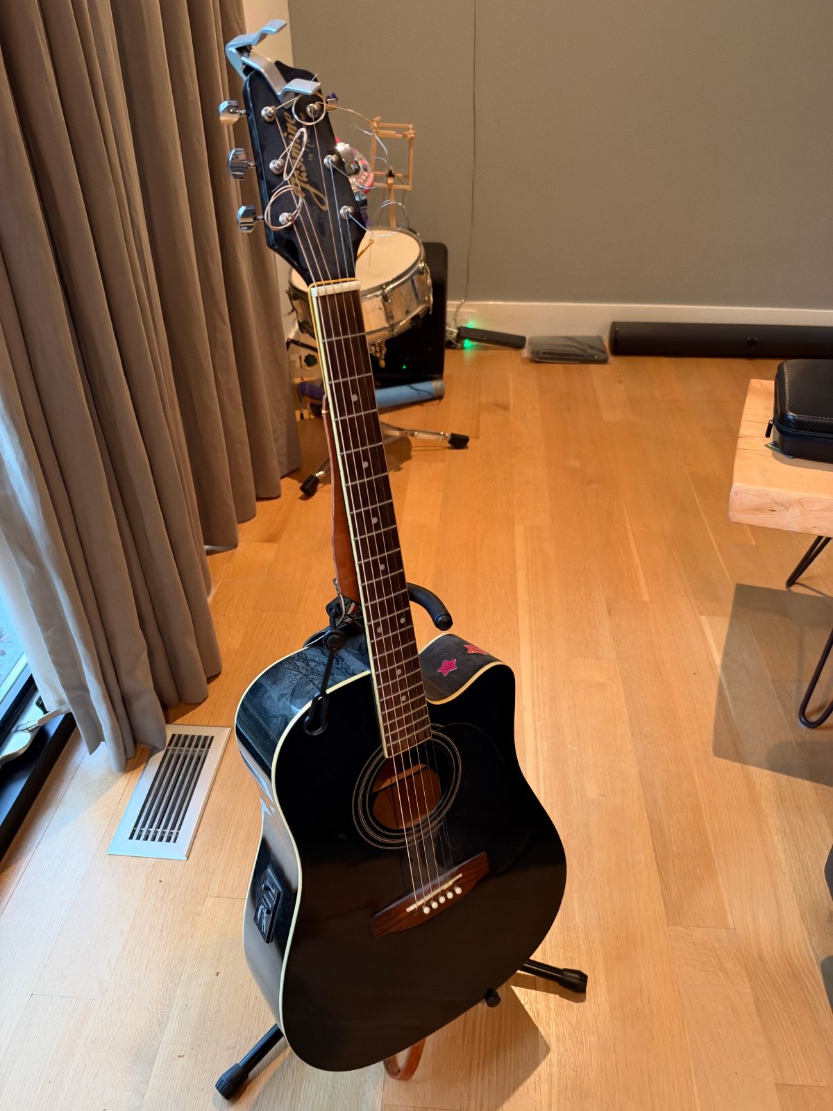 Jasmine by Takamine (~2007)